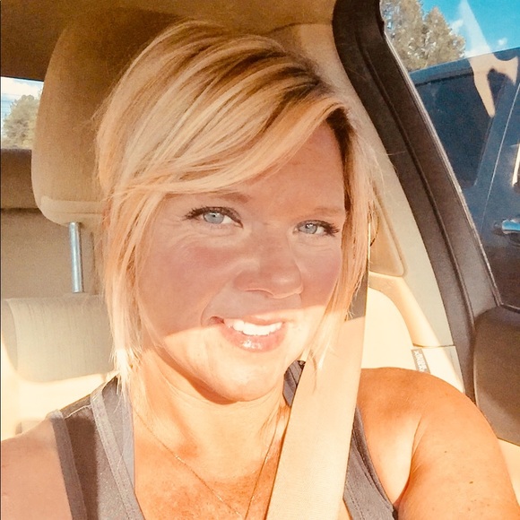 angiejenning377